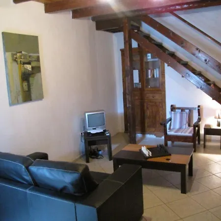 Charming Traditional 1-Bed House In Rhodes Vakantiehuis Rhodes City